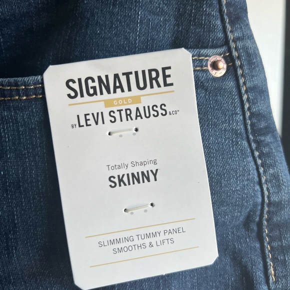 SIGNATURE GOLD LEVI STRAUS SKINNY SHAPING JEAN - Picture 7 of 8